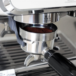 Magnetni dozirni lijak