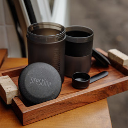Wacaco Prestina (coal black) – prenosni kavni aparat